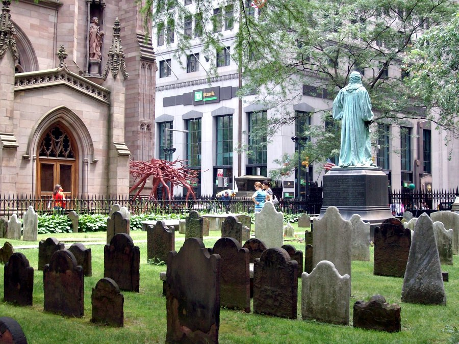 A Brief History of New York City's Early Cemeteries