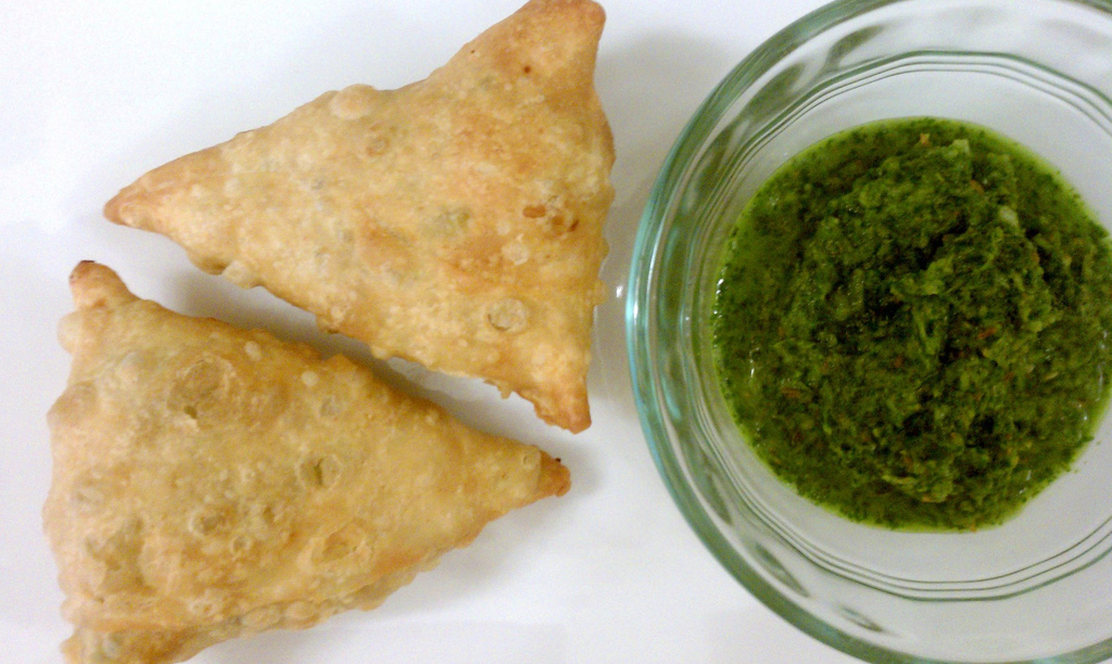 Let's Make: Coriander-Mint Chutney